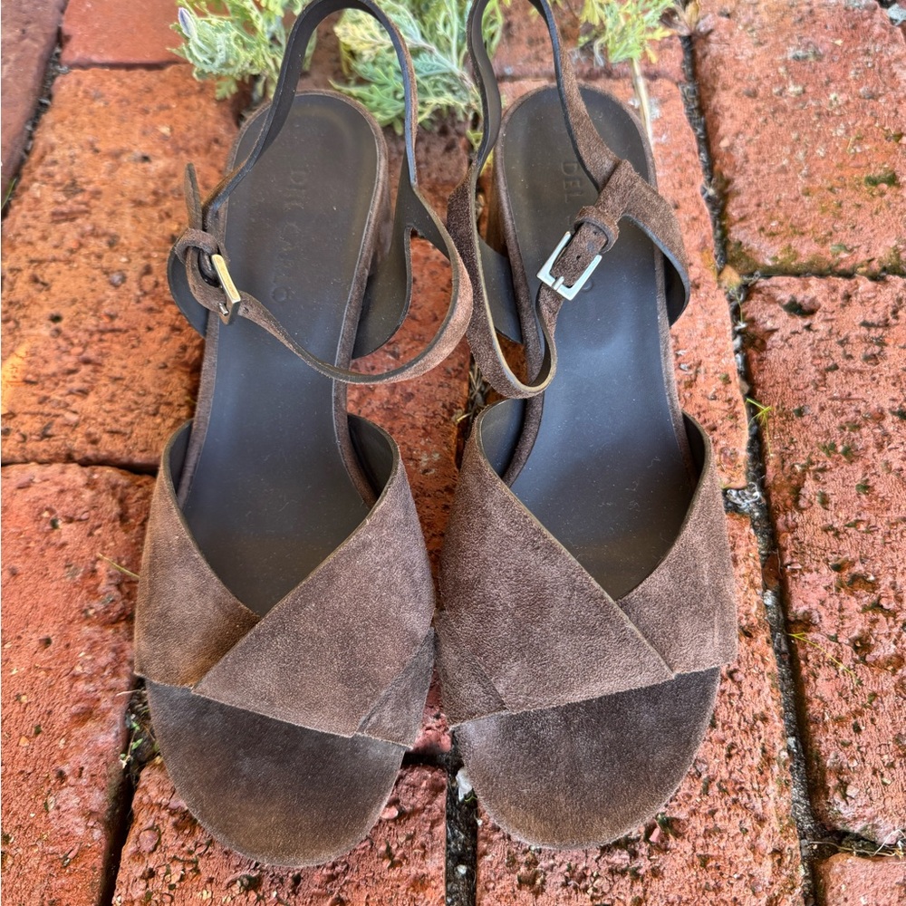 DEL CARLO JULIA HEEL IN BROWN SUEDE size 37.5
Erica Tanov